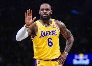 米兰体育app-詹姆斯表现抢眼，湖人击败国王