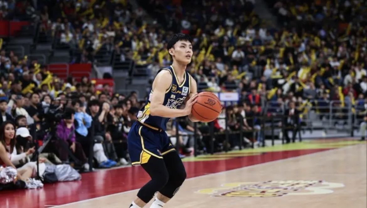 广州富力展现统治力，凭借进攻火力横扫对手