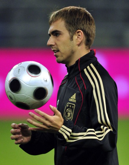 德国队在激烈比拼中获得欧锦赛资格