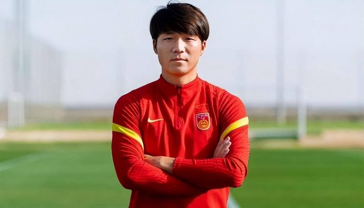 上海上港与鲁能将在赛场上一决高下