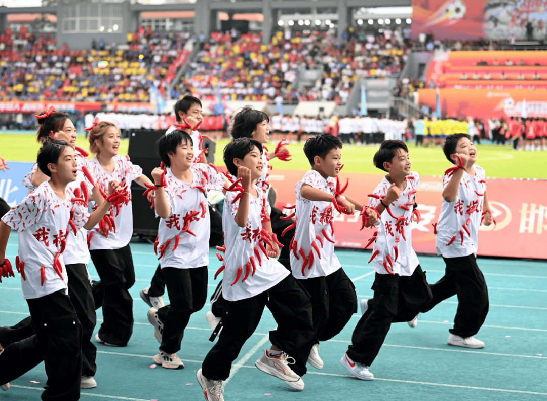 关于比赛高潮迭起，青春飞扬无限可能的信息