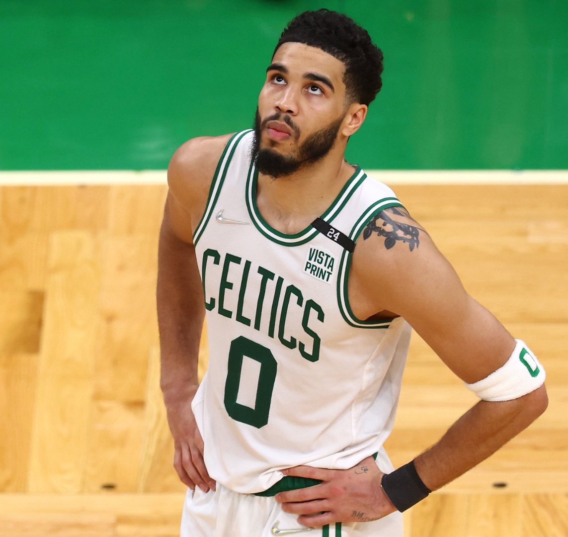 凯尔特人完胜尼克斯，保持不败记录！