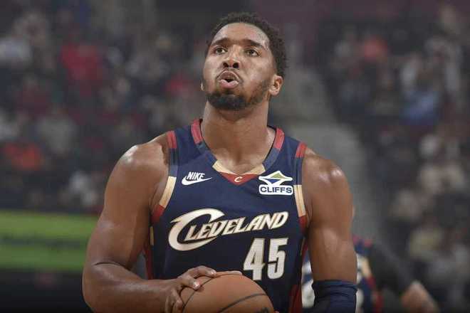 马刺力克公牛，米切尔状态火热